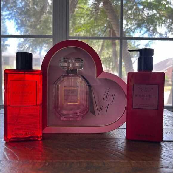 Victoria Secret Bombshell Intense 3 Piece Set NEW UNOPENED - Picture 1 of 6